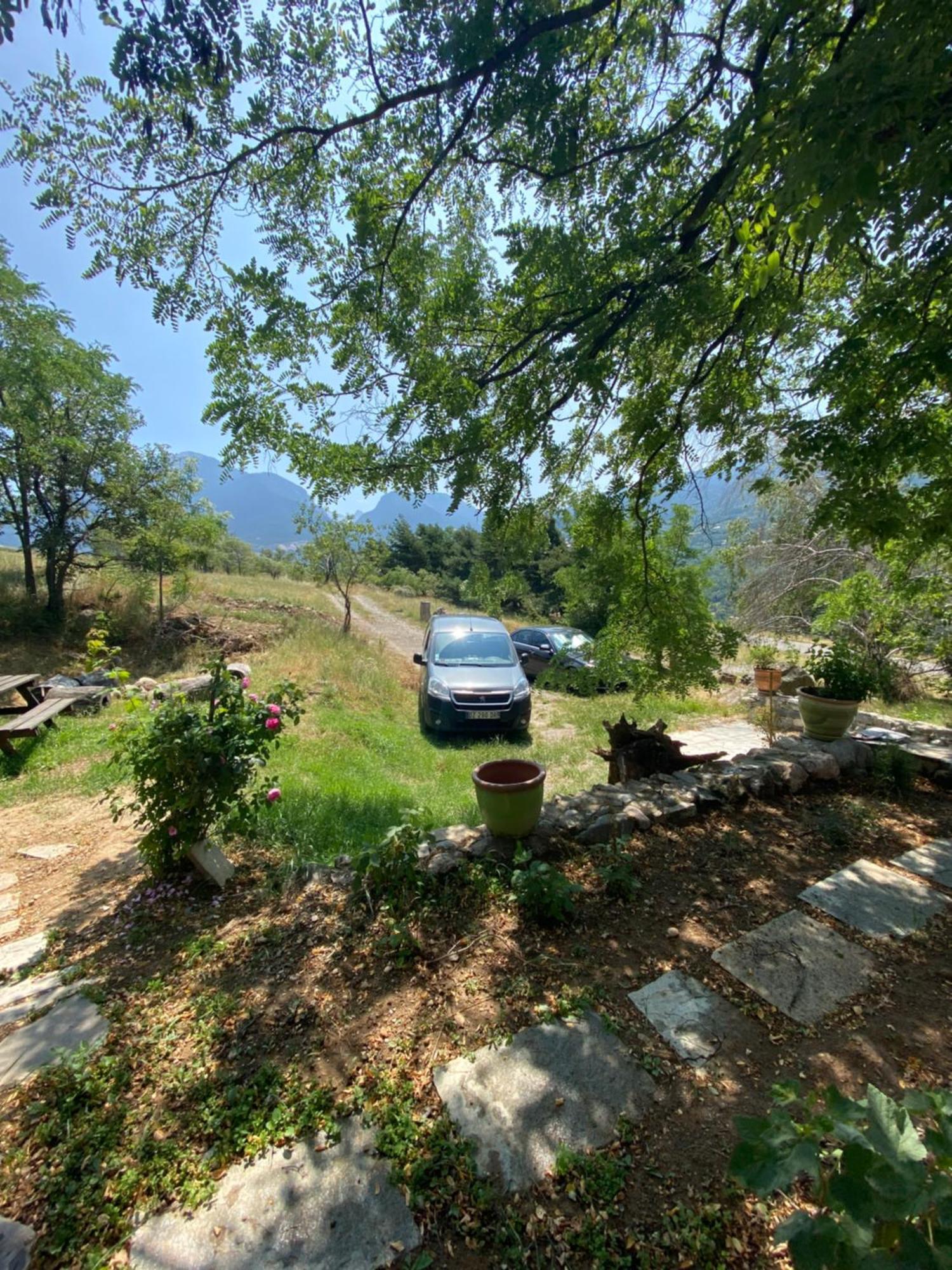 Corps De Garde De La Roche Villa Mont-Dauphin Exteriör bild